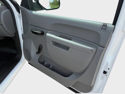 Used 2013 Chevrolet Silverado 1500 W/T image 13