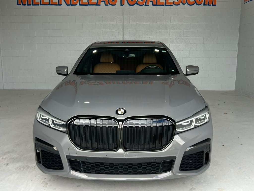 Used 2022 BMW 750i xDrive w/ Executive Package AWD/4WD image 8