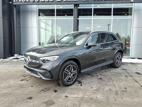 Used 2026 Mercedes-Benz GLC 300 4MATIC image 2