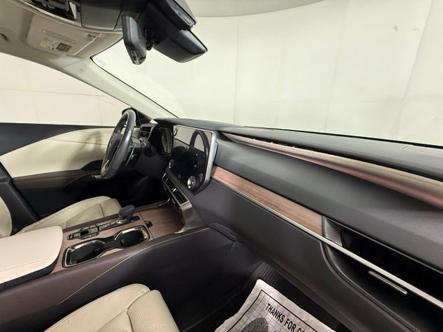Used 2023 Lexus RX 350 w/ Accessory Package (Z1) AWD/4WD image 32