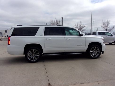 Used 2016 Chevrolet Suburban LTZ image 5