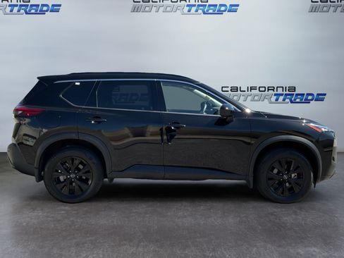 Used 2023 Nissan Rogue SV w/ SV Premium B Package AWD/4WD image 4