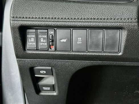 Used 2025 Honda Odyssey EX-L image 16