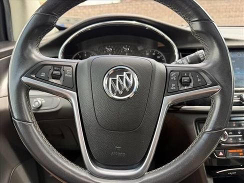 Used 2020 Buick Encore Preferred AWD/4WD image 18