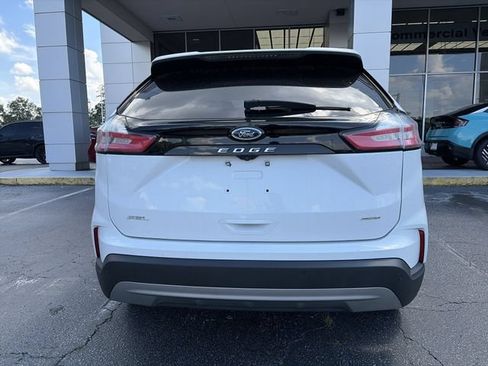 Used 2022 Ford Edge SEL AWD/4WD image 3