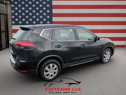 Used 2018 Nissan Rogue S AWD/4WD image 5