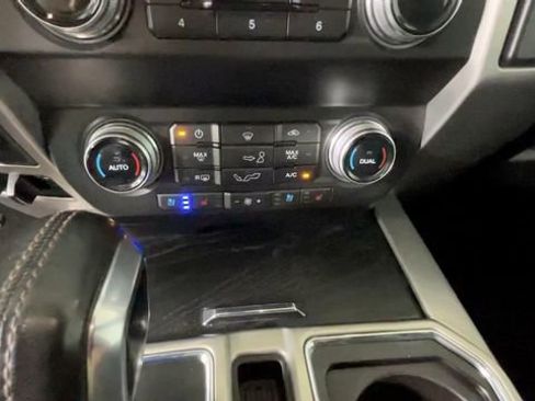 Used 2019 Ford F150 Platinum w/ Equipment Group 701A Luxury AWD/4WD image 27