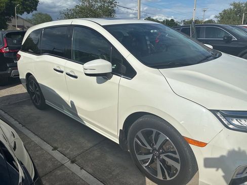 Used 2018 Honda Odyssey Elite image 1