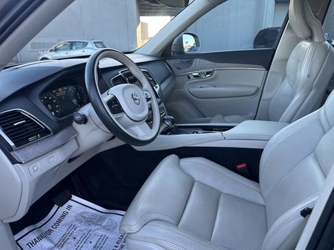 Used 2022 Volvo XC90 T6 Inscription w/ Advanced Package image 11