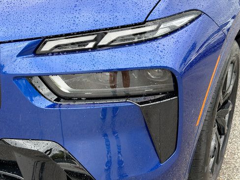 New 2027 BMW X7 M60i AWD/4WD image 9