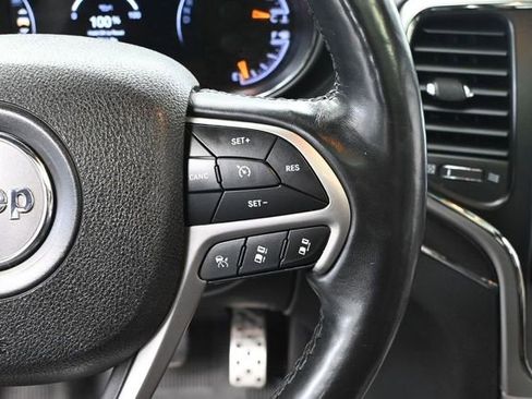 Used 2018 Jeep Grand Cherokee Overland AWD/4WD image 33
