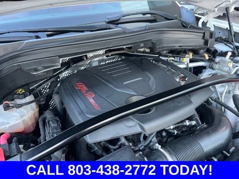 Used 2022 Alfa Romeo Stelvio Veloce AWD/4WD image 36
