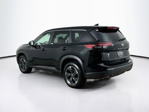 Used 2025 Nissan Rogue SV AWD/4WD image 5