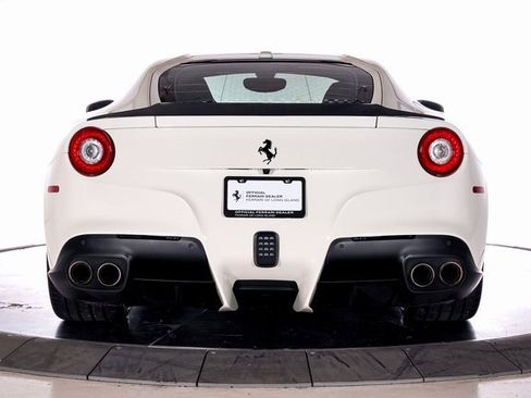 Used 2015 Ferrari F12 Berlinetta image 8