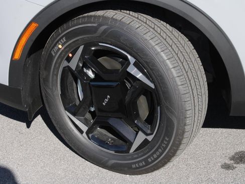 New 2026 Kia Sportage EX w/ EX Panoramic Sunroof Package image 8