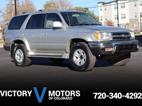 Used 2000 Toyota 4Runner SR5 w/ Upgrade Value Pkg 4 image 1