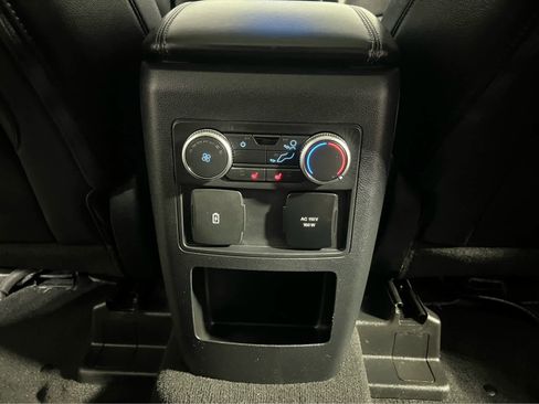 Used 2021 Ford Explorer Limited w/ Equipment Group 301A image 10