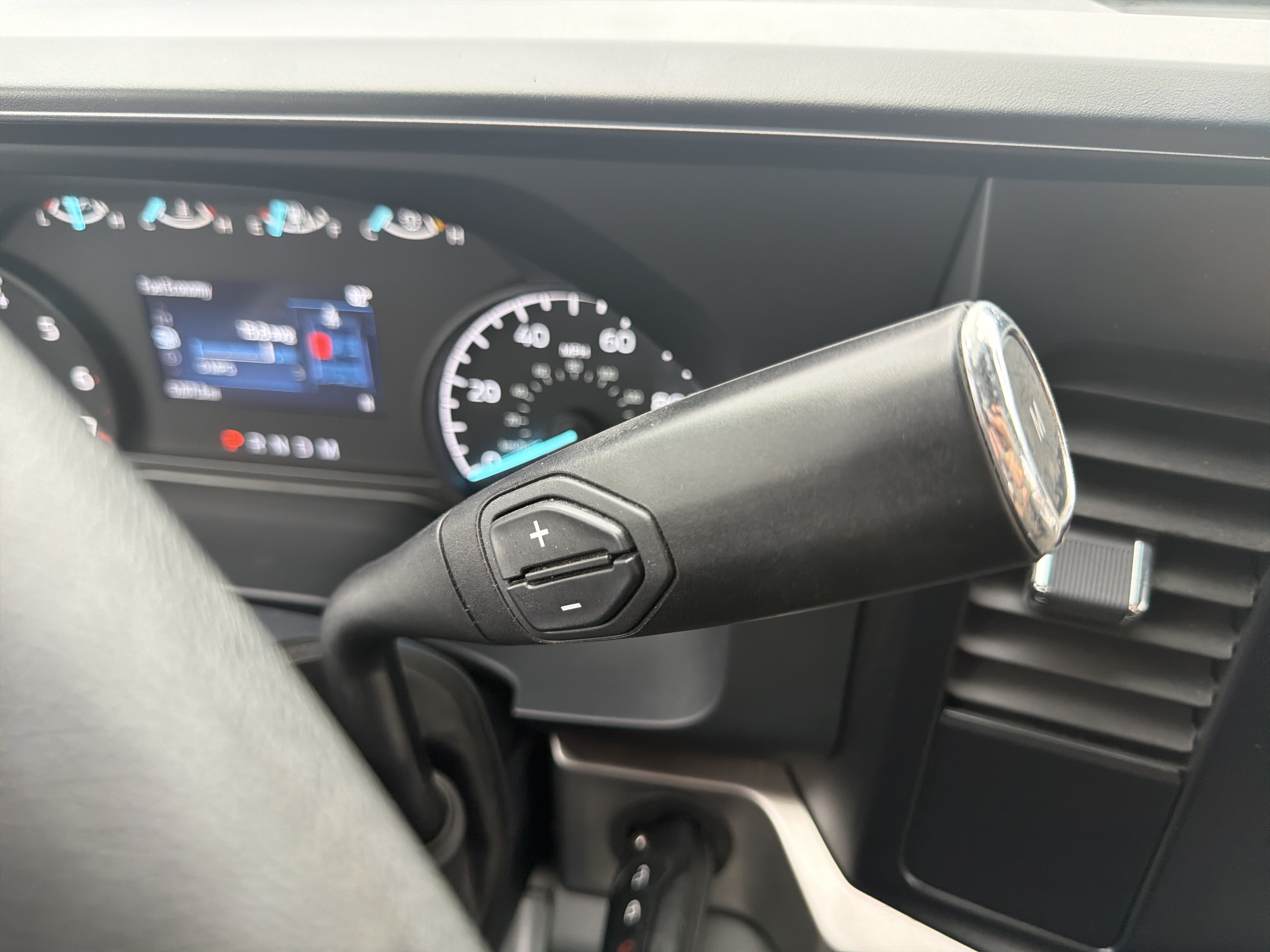 Used 2024 Ford F250 XLT AWD/4WD image 23