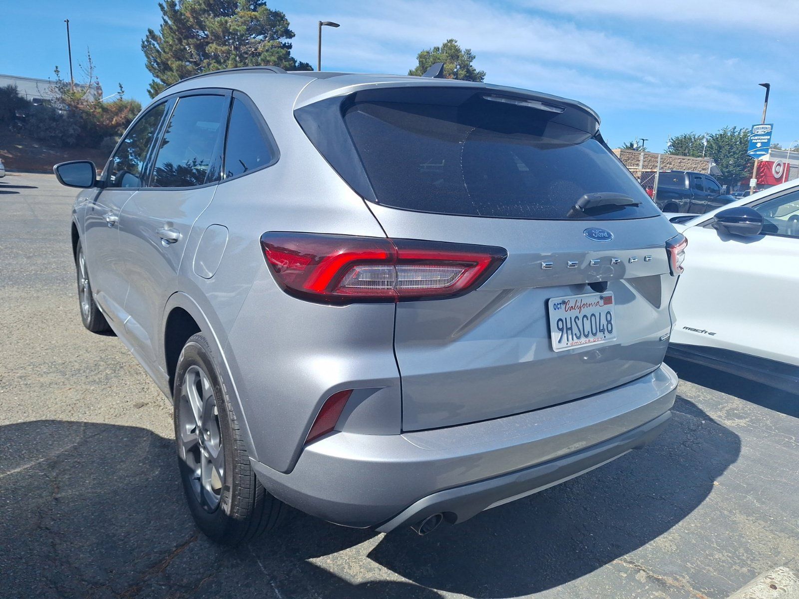Used 2023 Ford Escape ST-Line Select AWD/4WD image 5