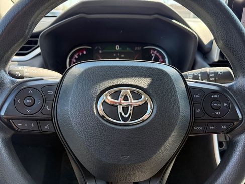 Used 2024 Toyota RAV4 XLE image 30