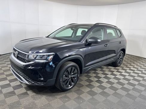 Used 2024 Volkswagen Taos S image 7