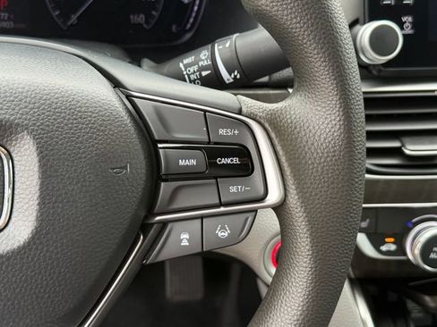 Used 2019 Honda Accord EX image 16