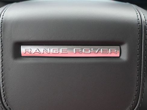 Used 2025 Land Rover Range Rover SE AWD/4WD image 22