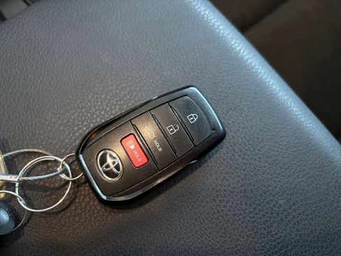 Used 2025 Toyota Camry LE image 22