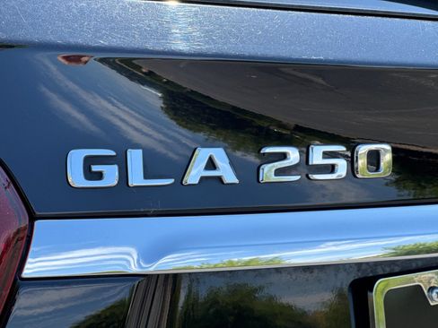 Certified 2019 Mercedes-Benz GLA 250 image 24