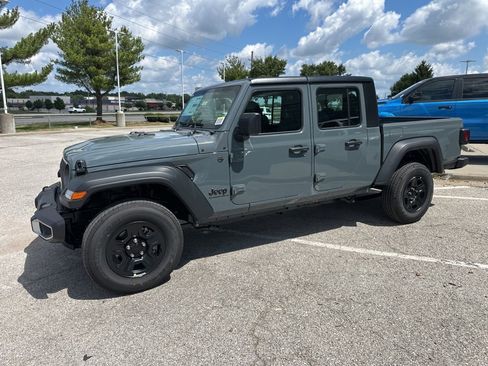 New 2025 Jeep Gladiator Sport image 15