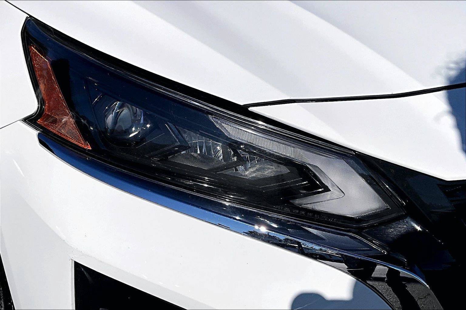 Used 2025 Nissan Altima 2.5 SV FWD image 31