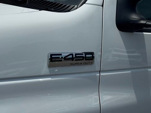 New 2026 Ford E-450 and Econoline 450 Super Duty w/ Power Equipment Group RWD image 8
