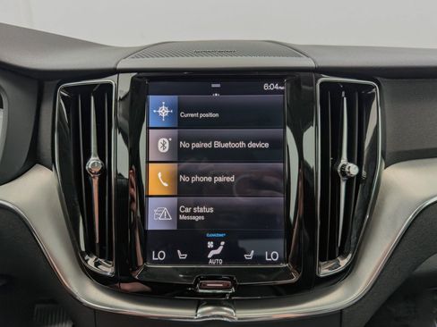 Used 2019 Volvo XC60 T5 Momentum w/ Multimedia Package AWD/4WD image 41