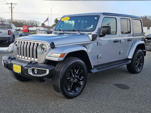 Used 2021 Jeep Wrangler Unlimited Sahara w/ Cold Weather Group image 3