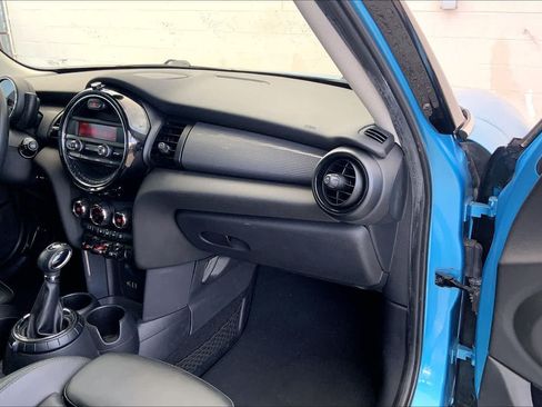 Used 2015 MINI Cooper 4-Door Hardtop FWD image 23