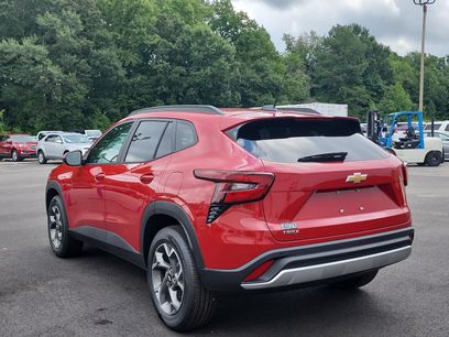New 2026 Chevrolet Trax LT w/ Driver Confidence Package