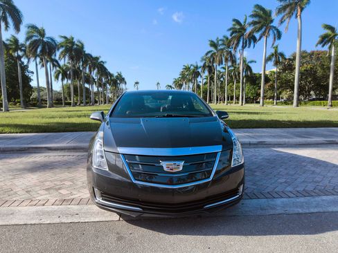 Used 2016 Cadillac ELR FWD image 2