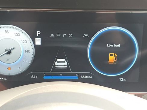 New 2026 Hyundai Elantra Limited FWD image 17