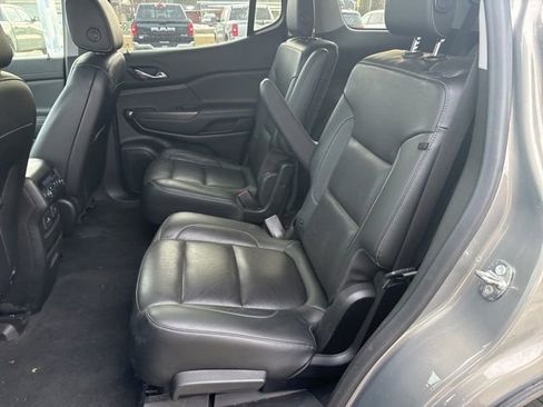 Used 2019 GMC Acadia SLT image 9