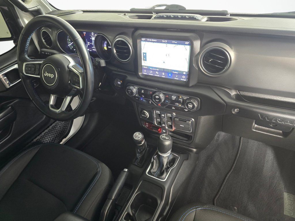 Used 2022 Jeep Wrangler Unlimited Rubicon 4xe AWD/4WD image 43