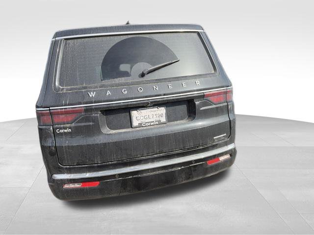 Used 2024 Jeep Wagoneer Series II w/ Flexible Seating Group AWD/4WD image 8