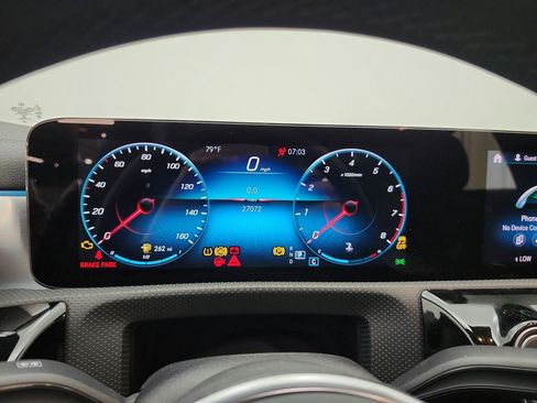 Used 2022 Mercedes-Benz CLA 250 image 12