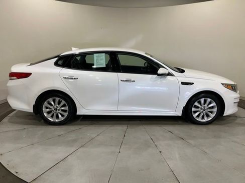 Used 2016 Kia Optima EX image 14