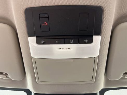 Used 2023 Nissan Rogue SV image 32