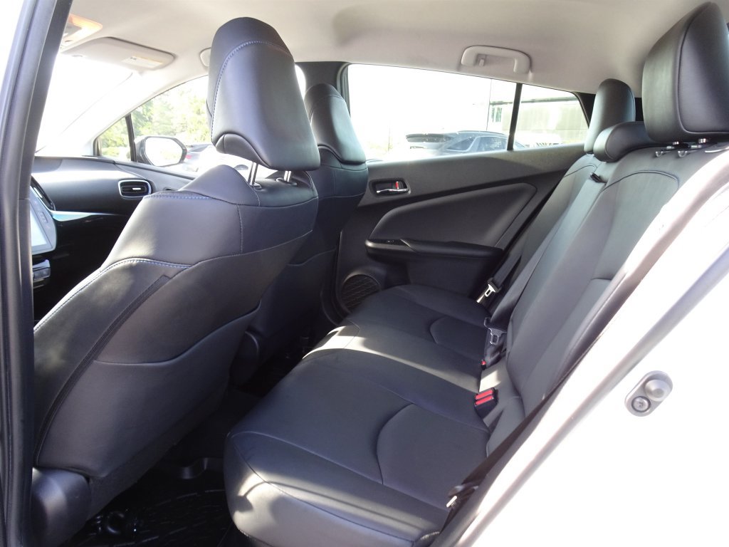 Used 2018 Toyota Prius Four Touring FWD image 15