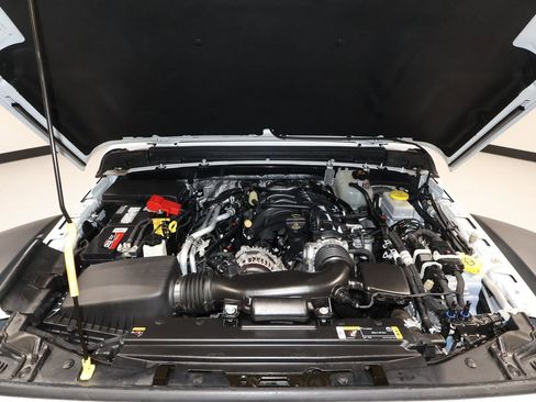 Used 2024 Jeep Wrangler Unlimited Rubicon image 31