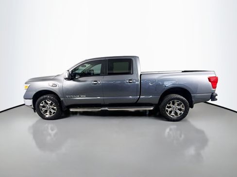 Used 2019 Nissan Titan SL w/ Chrome Package AWD/4WD image 6