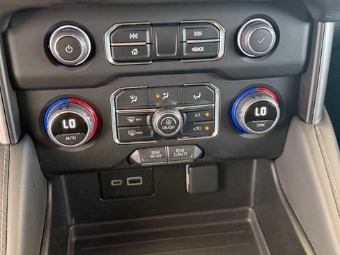 Used 2023 Chevrolet Tahoe LS RWD image 36