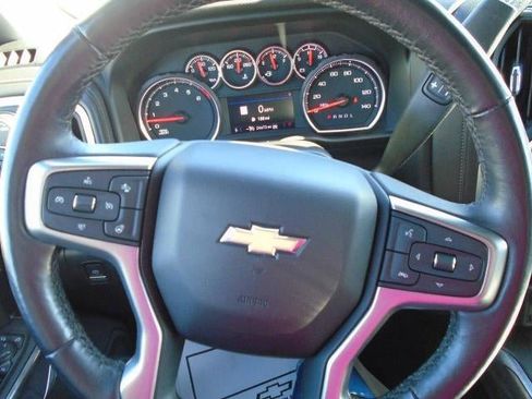 Used 2022 Chevrolet Silverado 2500 LTZ AWD/4WD image 8