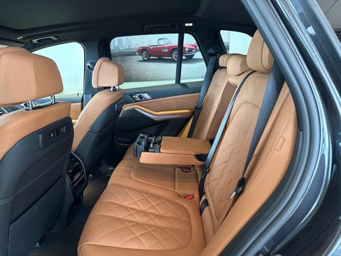 Used 2023 BMW X5 xDrive40i w/ Luxury Seating Package AWD/4WD image 34